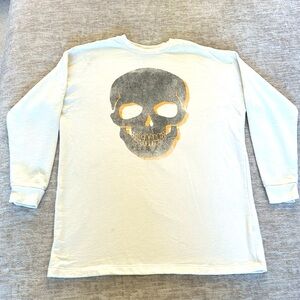 Grayson/Threads off-white long sleeve T-shirt with skull on the front, size XS.